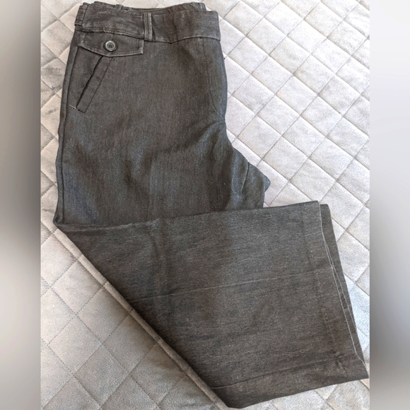 Larry Levine Stretch Petite Jean Capris - Picture 1 of 5